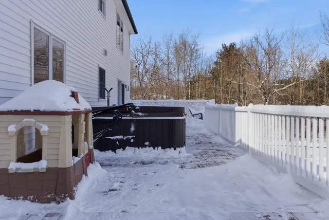 $689,000 | 332 Stetson Road, Lewiston, ME 04240