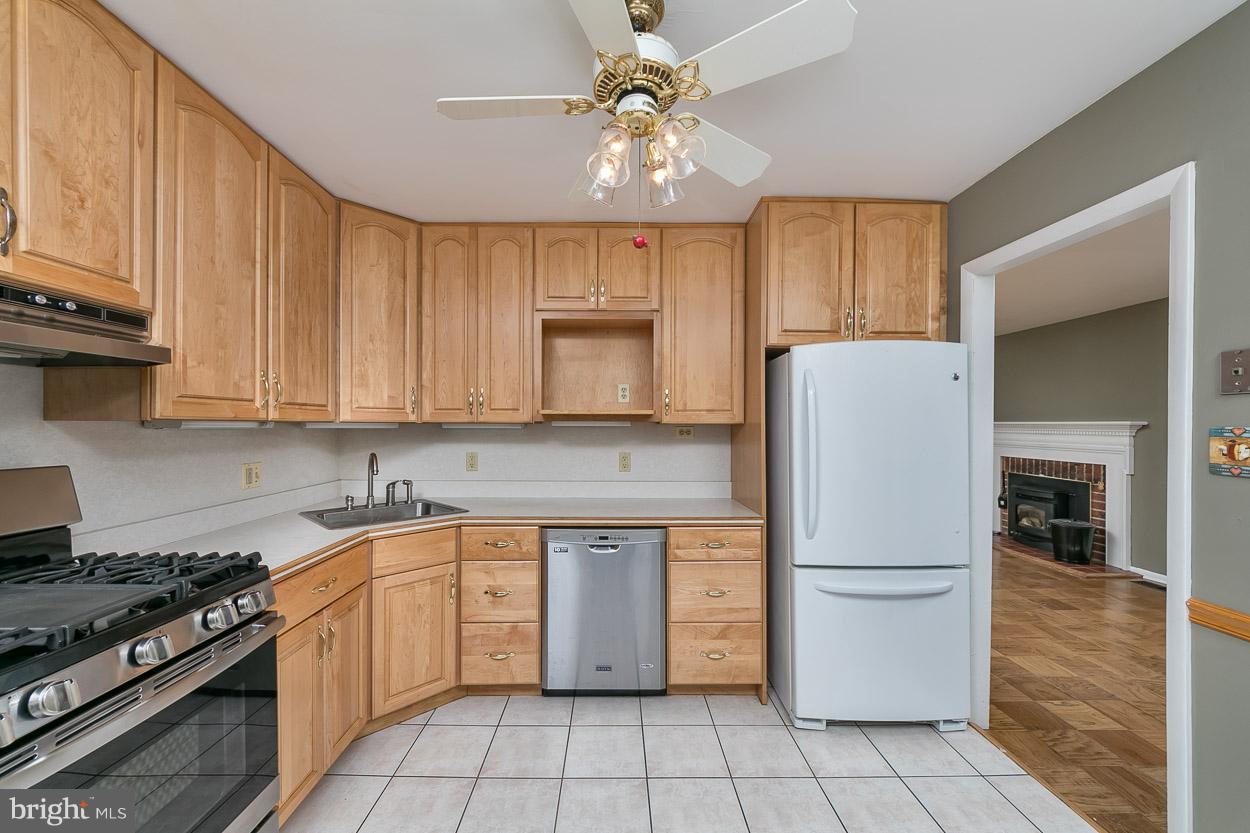 2113 Cider Mill Road Baltimore, MD 21234 - Photo 11 of 30 Kitchen