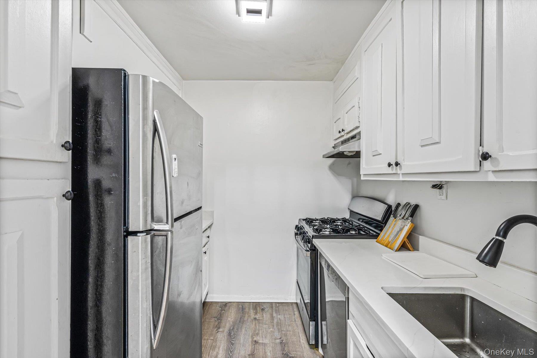 600 Shore Road, Unit 5B Long Beach, NY 11561 - Photo 9 of 27