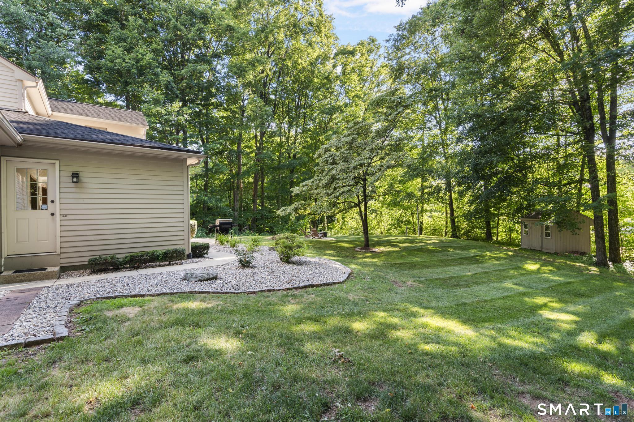 101 Wedgewood Road Southington, CT 06489 - Photo 5 of 40