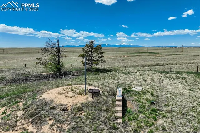 a view of an ocean and a building