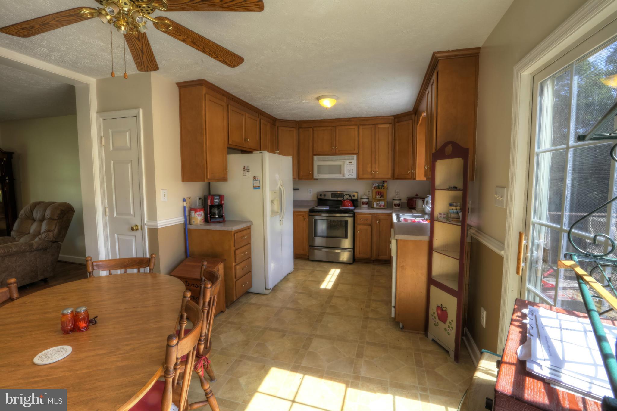 16108 Waterloo Road Amissville, VA 20106 - Photo 6 of 24 Kitchen