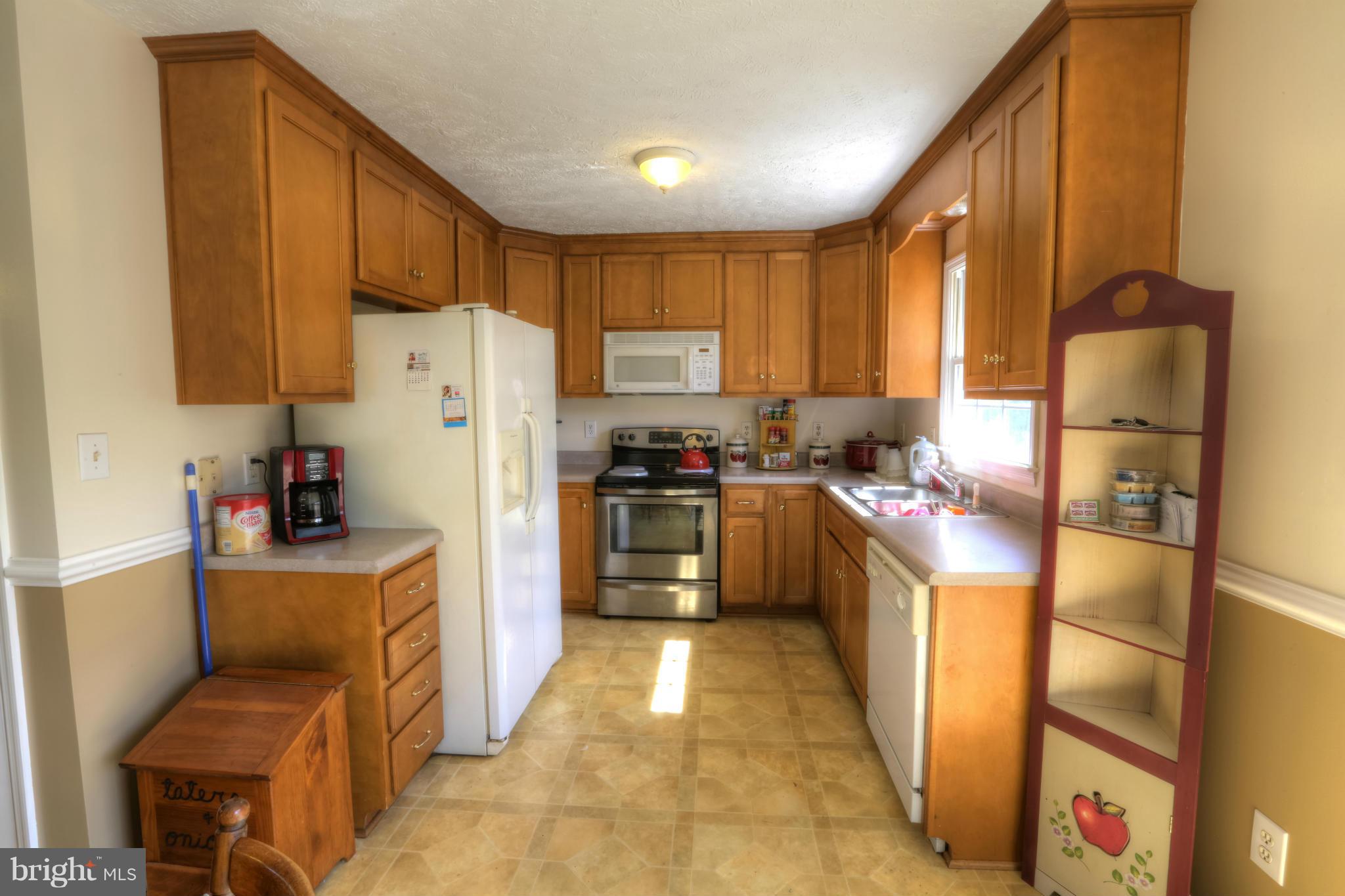 16108 Waterloo Road Amissville, VA 20106 - Photo 7 of 24 Kitchen