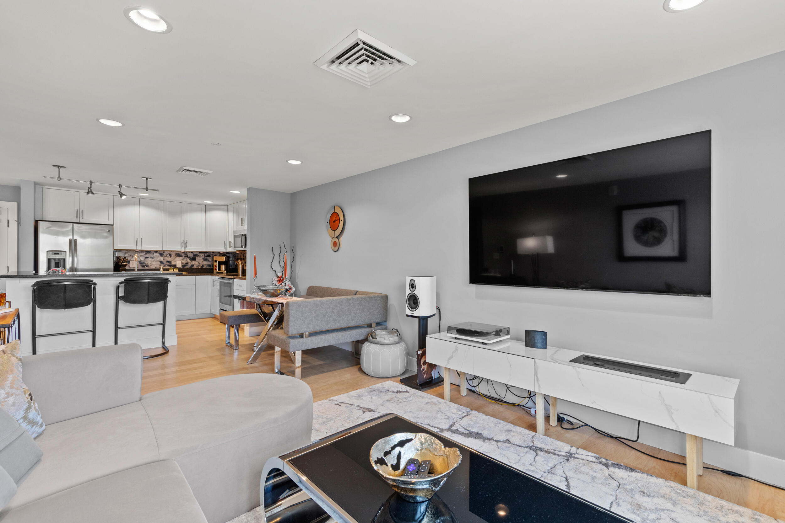 25 High Street, Unit 402 Portland, ME 04101 - Photo 12 of 35 25 high street portland12