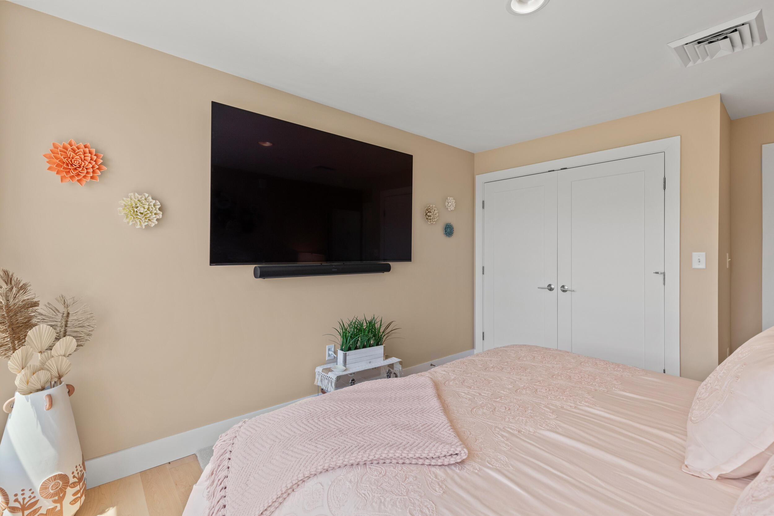 25 High Street, Unit 402 Portland, ME 04101 - Photo 15 of 35 25 high street portland20