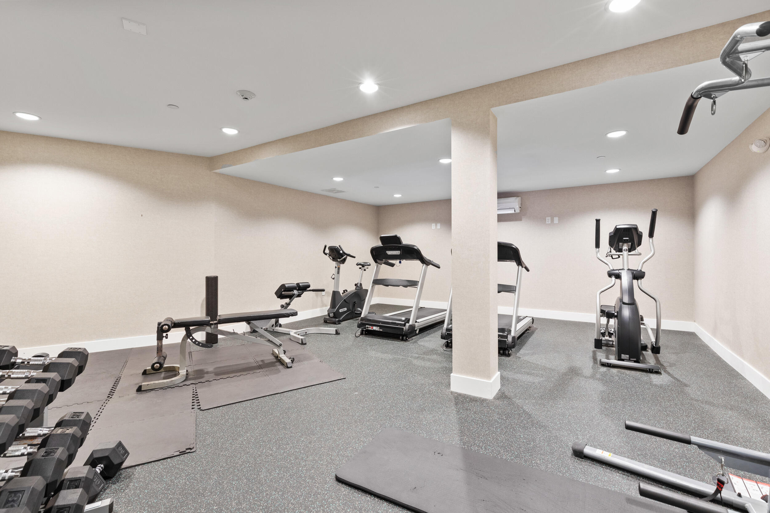 25 High Street, Unit 402 Portland, ME 04101 - Photo 19 of 35 25 high street portland24