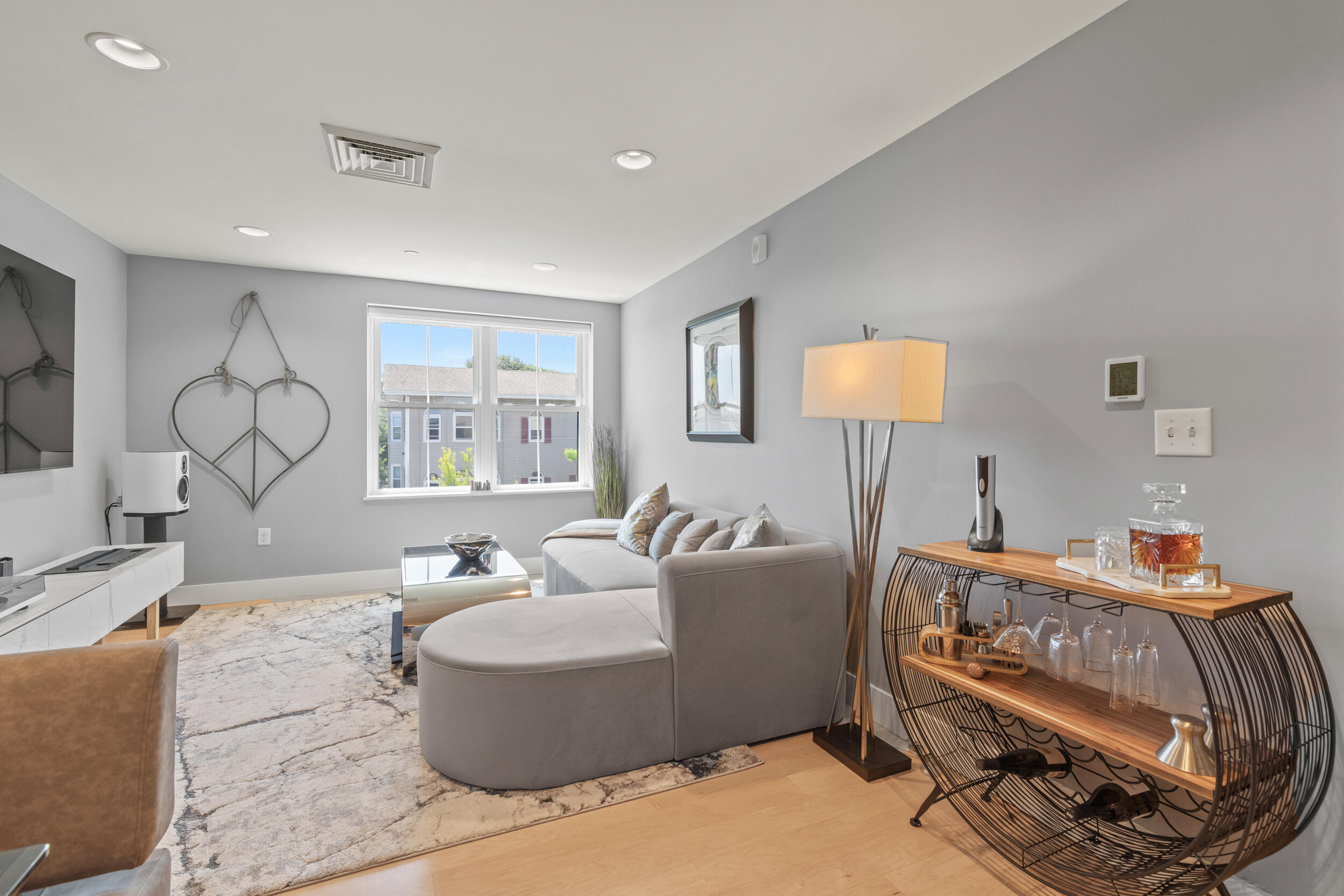 25 High Street, Unit 402 Portland, ME 04101 - Photo 9 of 35 25 high street portland09