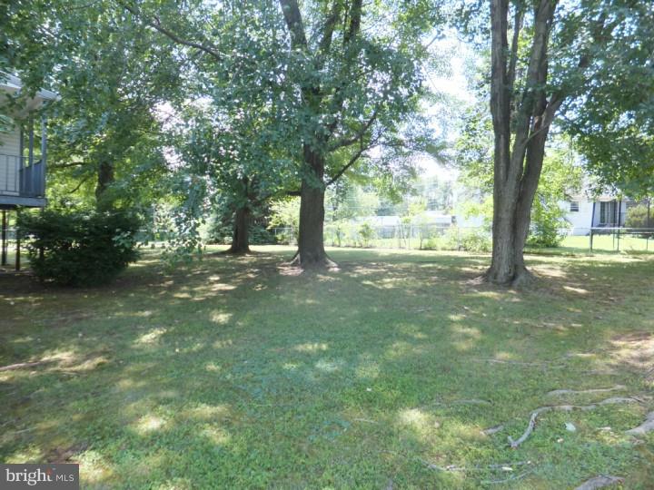 1406 Foster Road Warminster, PA 18974 - Photo 4 of 17 Gallery Image 4