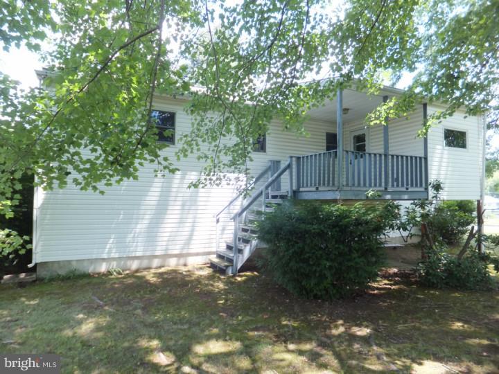 1406 Foster Road Warminster, PA 18974 - Photo 5 of 17 Gallery Image 5