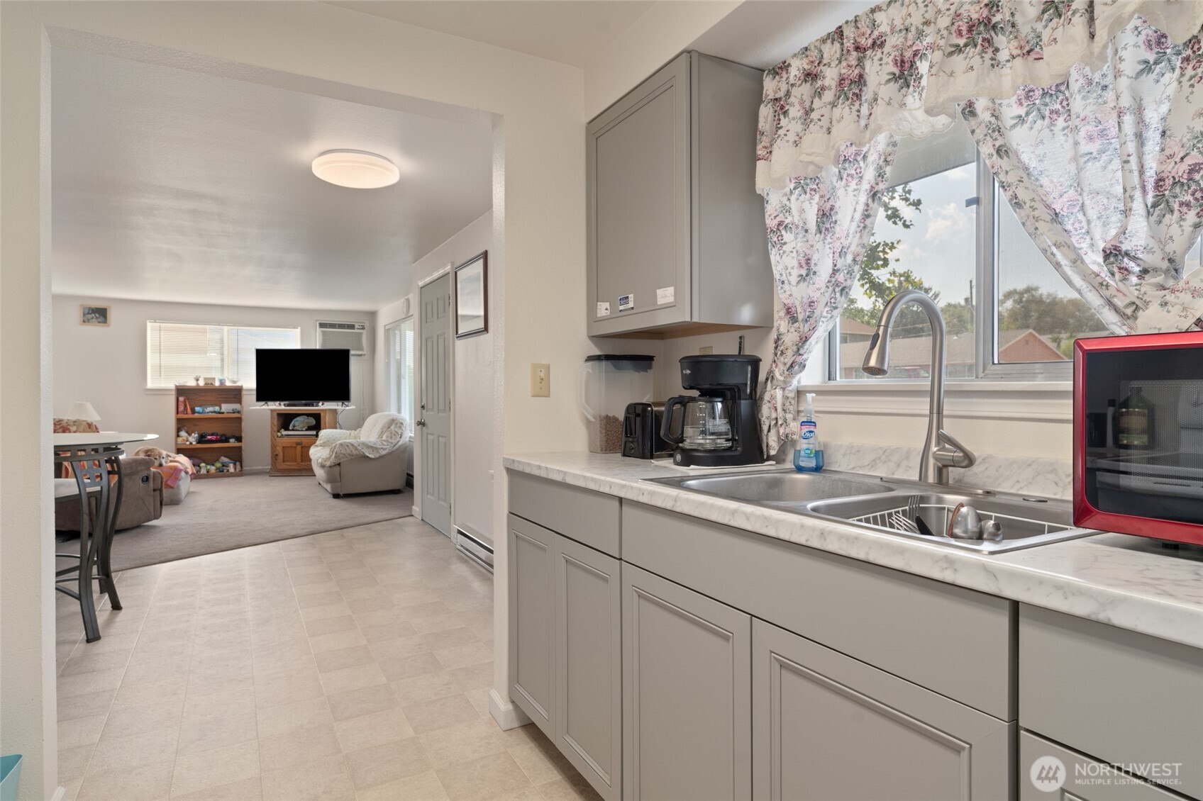 519 North Clark Road Moses Lake, WA 98837 - Photo 5 of 24
