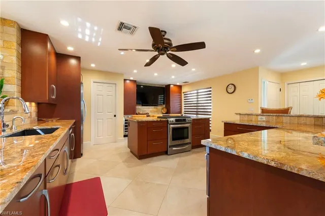 $699,999 | 11737 Quail Village Way, Naples, FL 34119
