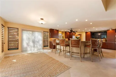 $699,999 | 11737 Quail Village Way, Naples, FL 34119