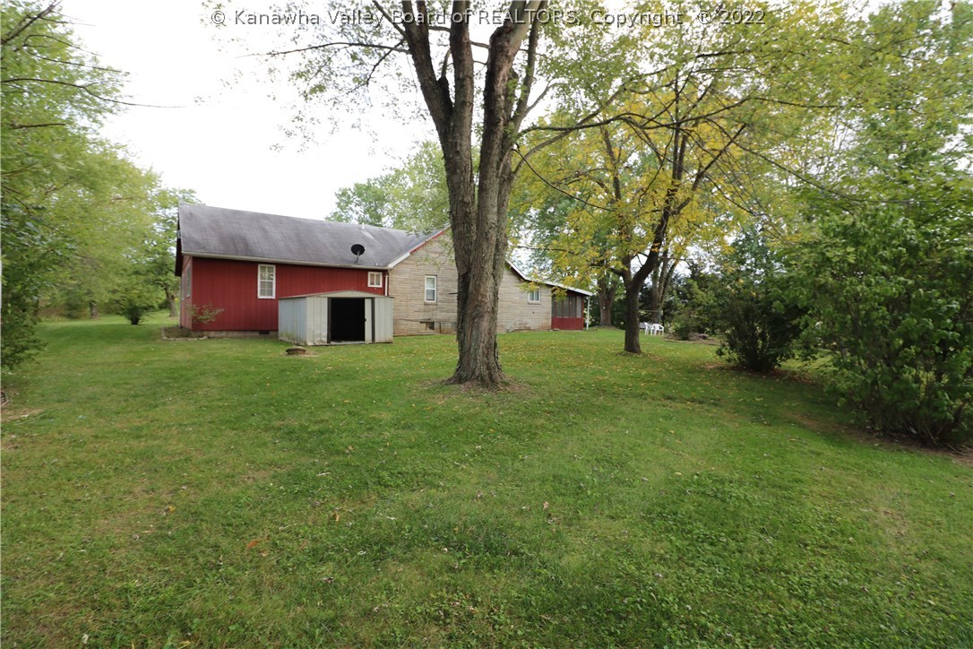 428 Cemetery Road Ripley, WV 25271 - Photo 4 of 41 Gallery Image 4