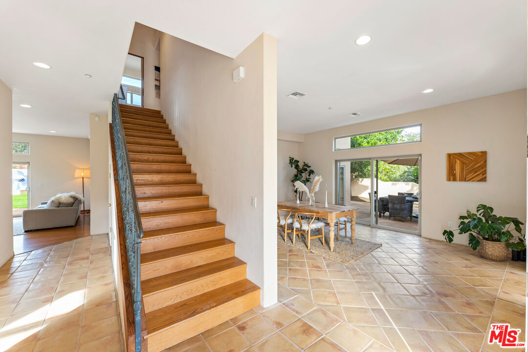 2175 Cold Canyon Road Calabasas, CA 91302 - Photo 17 of 35