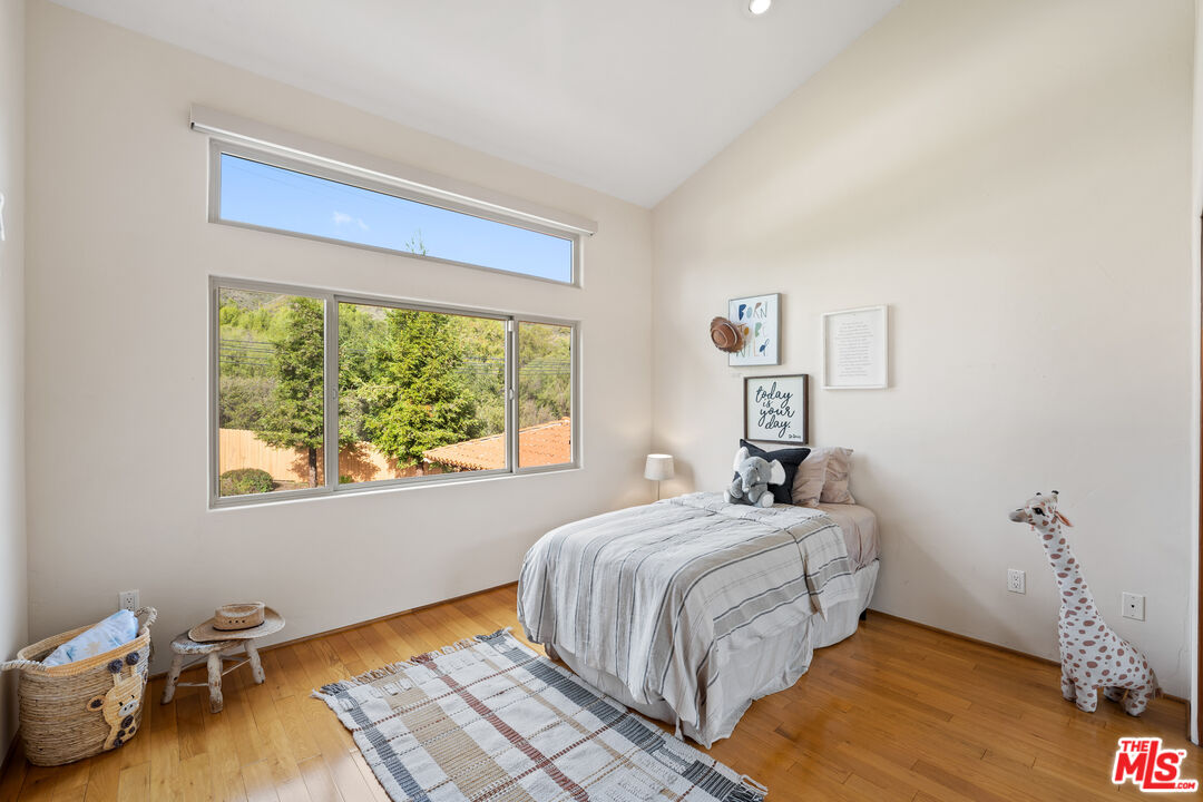 2175 Cold Canyon Road Calabasas, CA 91302 - Photo 23 of 35