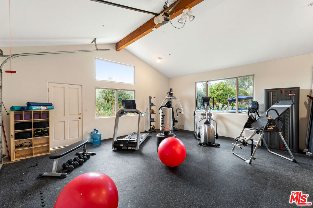 2175 Cold Canyon Road Calabasas, CA 91302 - Photo 29 of 35