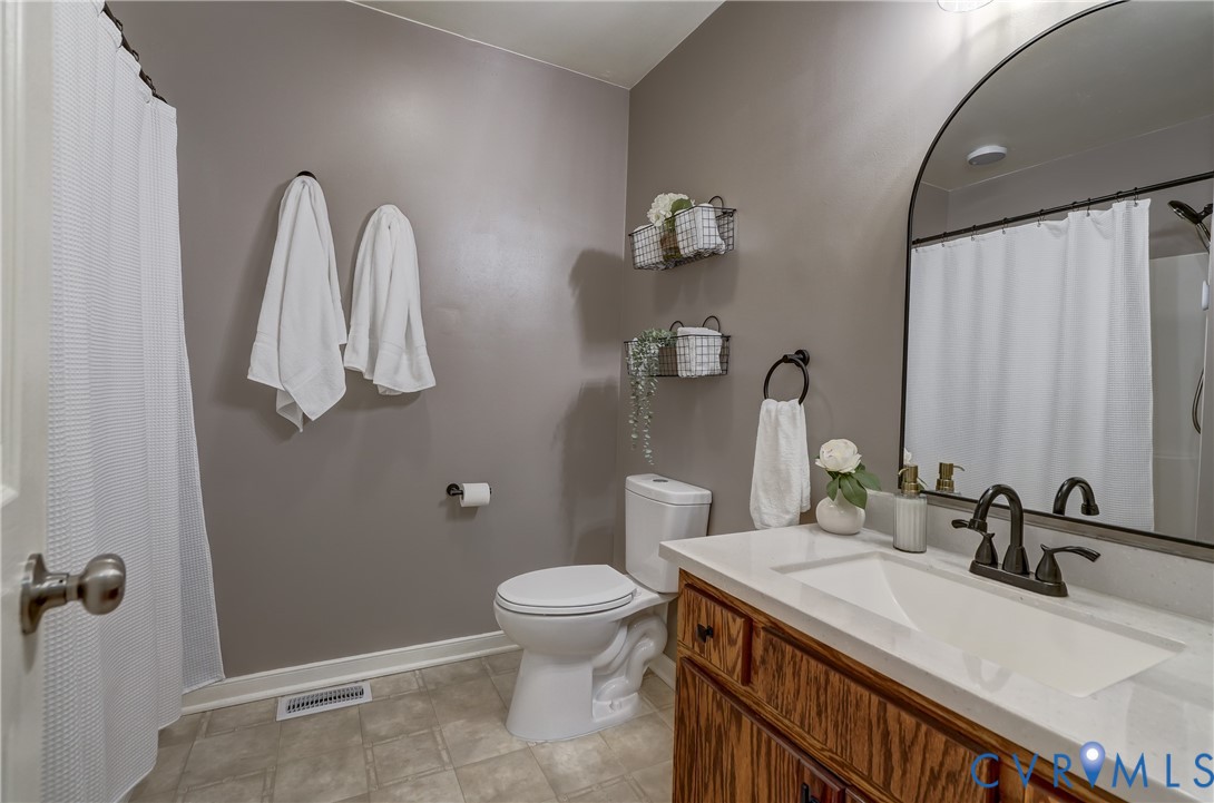 6716 Church Road Petersburg, VA 23803 - Photo 30 of 44 Hall bath