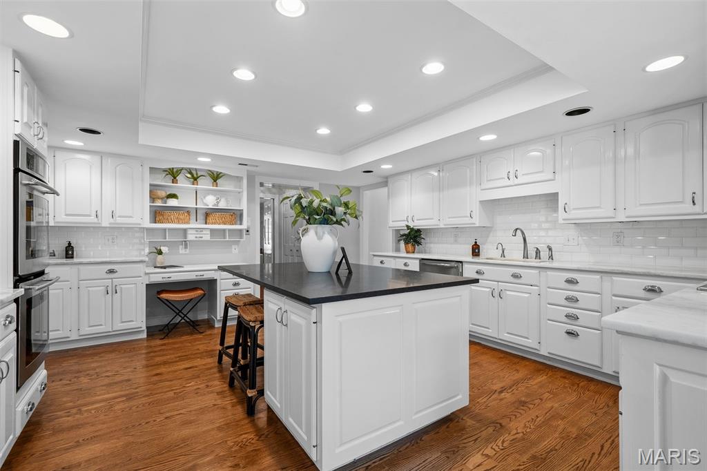 1289 Lay Road Ladue, MO 63124 - Photo 18 of 57 Gallery Image 18