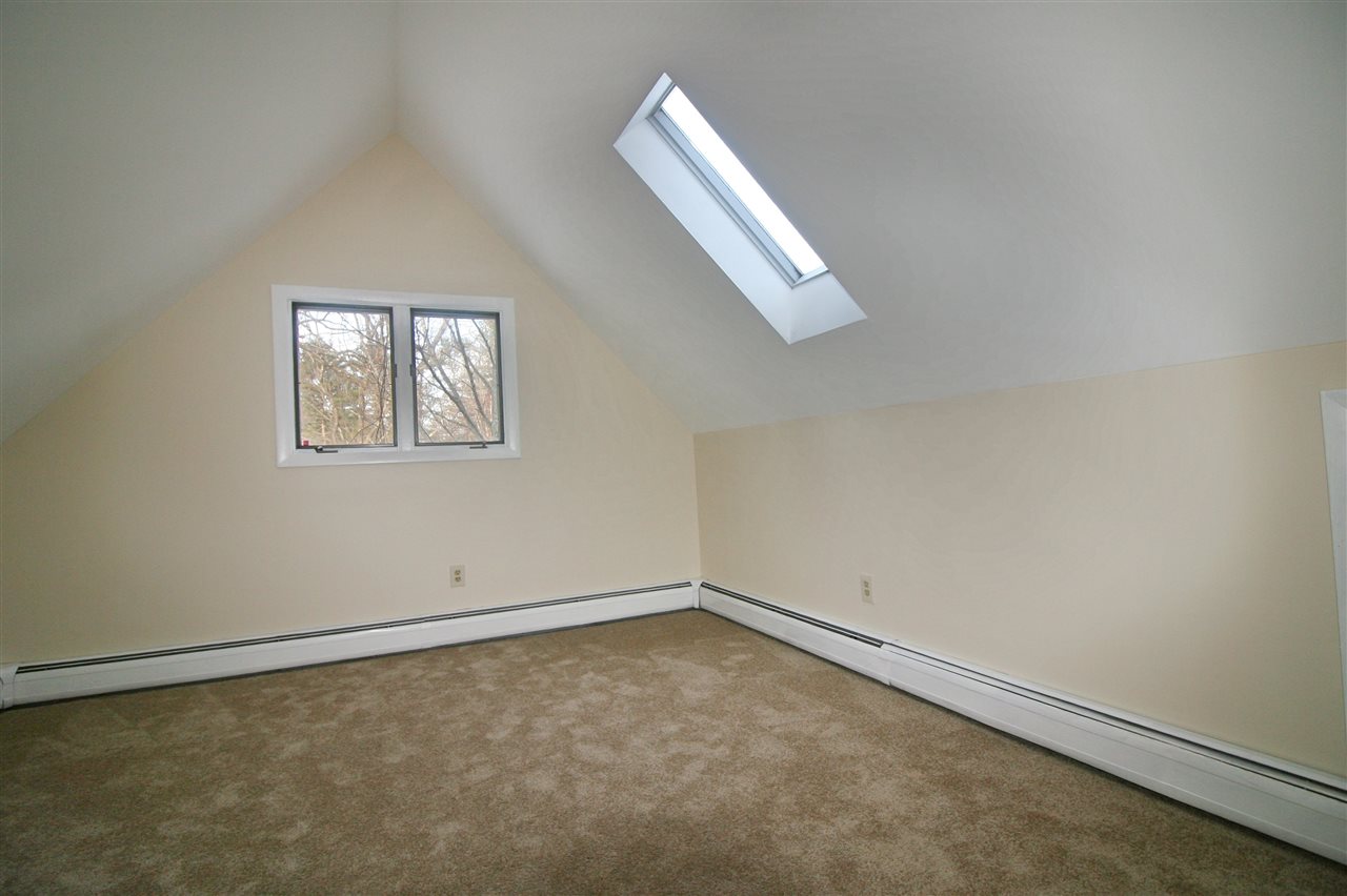 5 Riverside Drive Rochester, NH 03867 - Photo 18 of 31