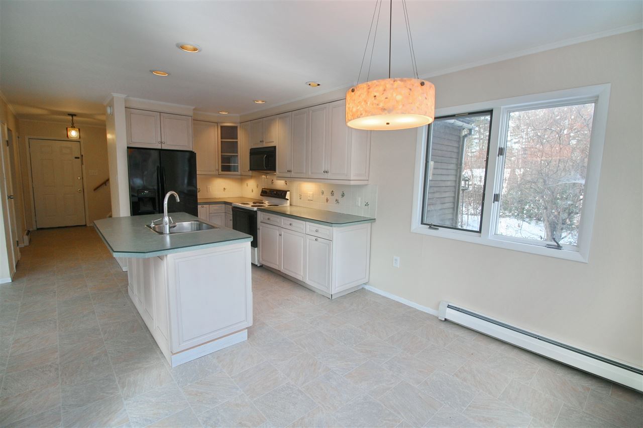 5 Riverside Drive Rochester, NH 03867 - Photo 4 of 31