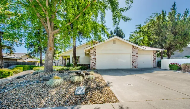 $849,000 | 725 Fairview Drive, Woodland, CA 95695