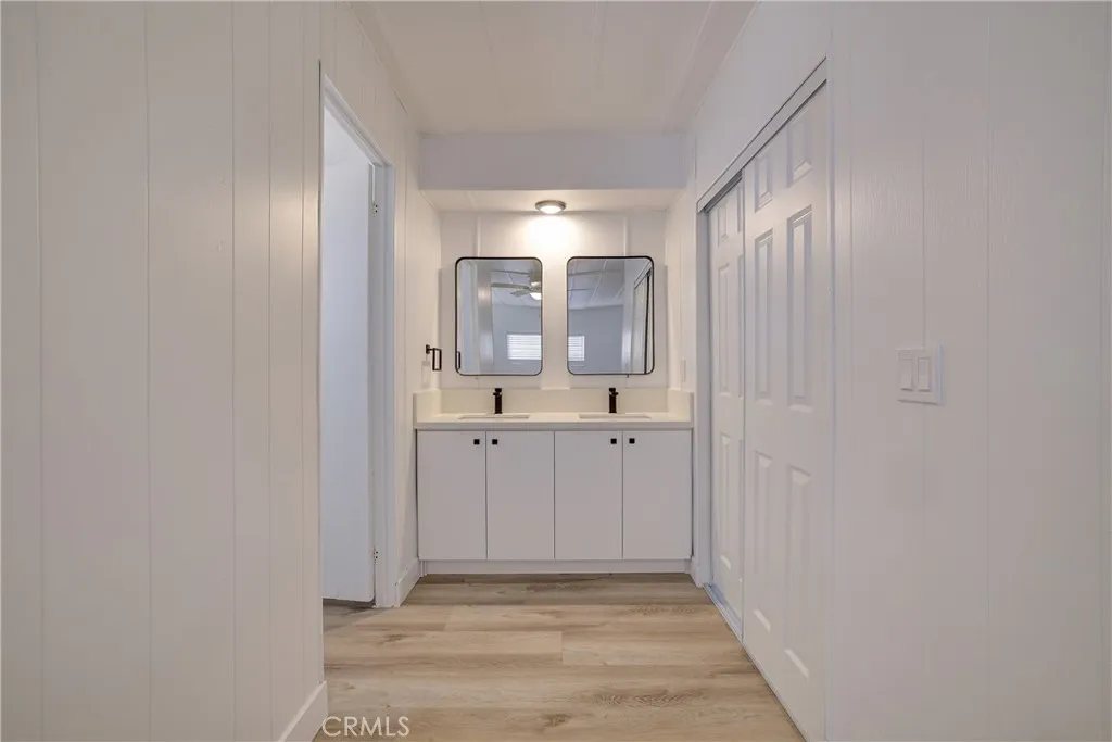 3700 Buchanan Street, Unit 164 Riverside, CA 92503 - Photo 28 of 40 a view of a bathroom from the hallway