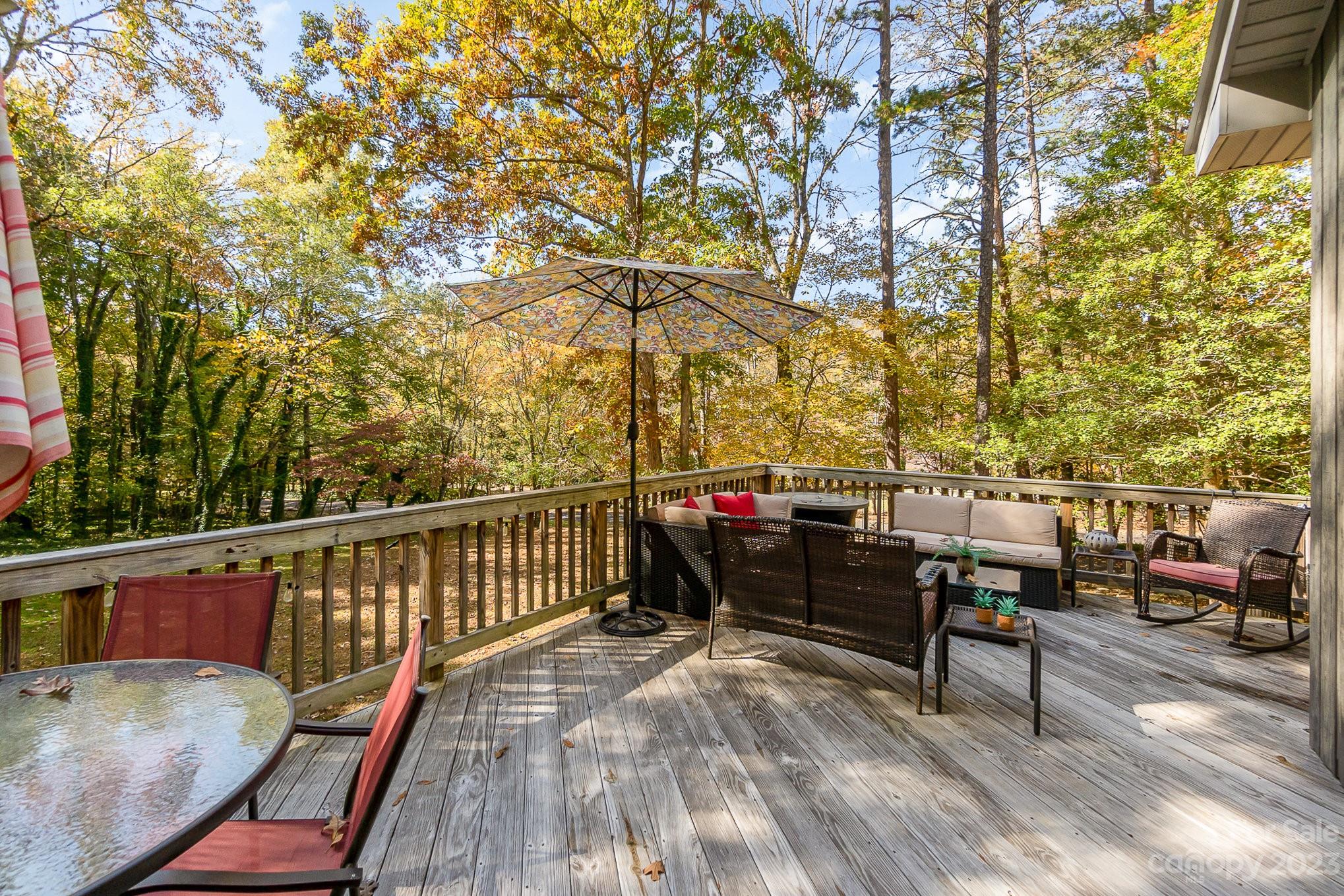 31 Robinwood Drive Midland, NC 28107 - Photo 10 of 33 a view of a balcony with chairs