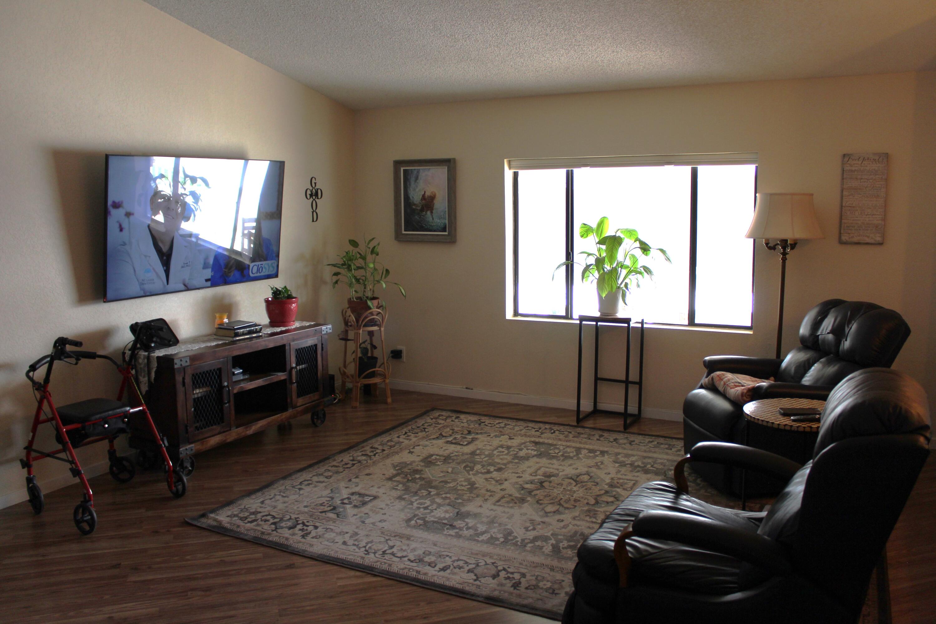 46618 Madison Street, Unit 64 Indio, CA 92201 - Photo 4 of 26 IMG_2458
