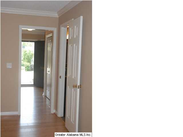 204 Ridge Park Circle Birmingham, AL 35216 - Photo 4 of 18