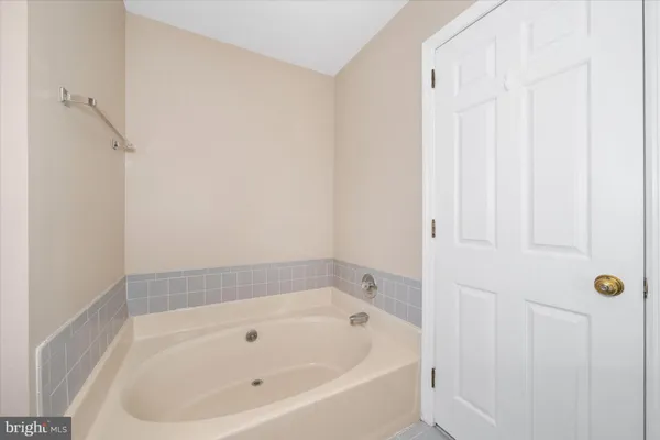 $584,900 | 4 Sunrise Drive, Newark, DE 19711