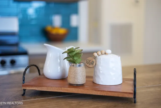 $309,900 | 2019 Nadine Street, Knoxville, TN 37917