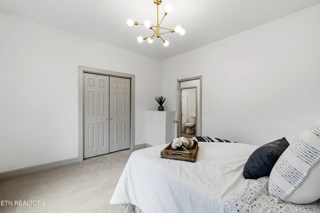 $309,900 | 2019 Nadine Street, Knoxville, TN 37917