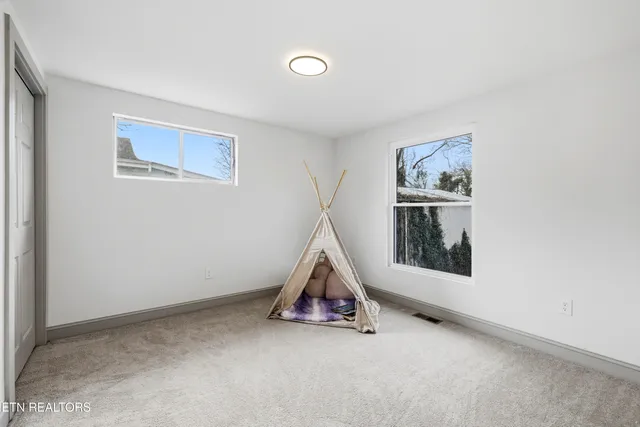 $309,900 | 2019 Nadine Street, Knoxville, TN 37917