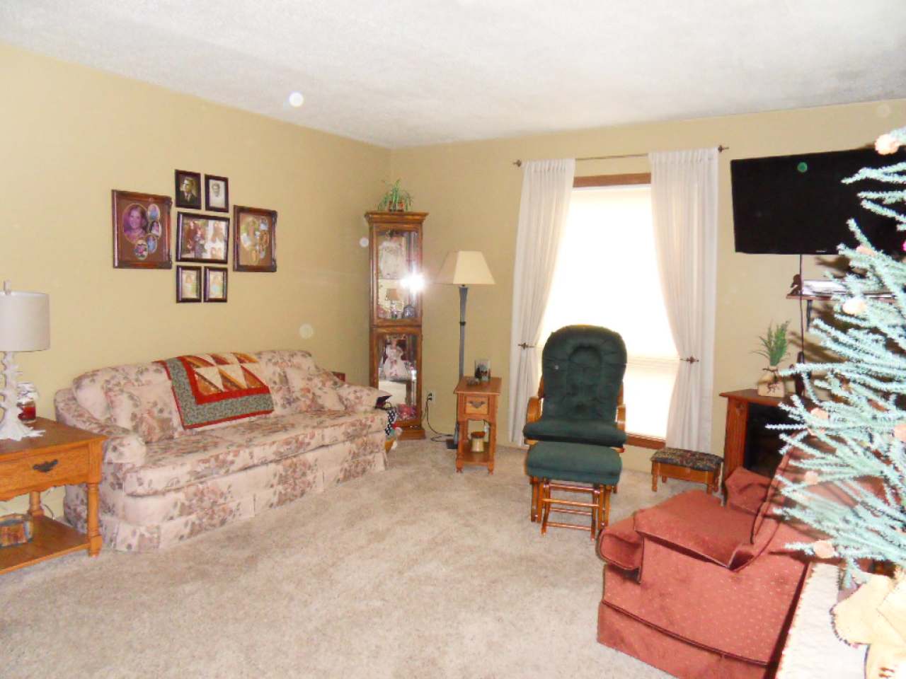 327 Highview Parkway Rhinelander, WI 54501 - Photo 3 of 9 Gallery Image 3