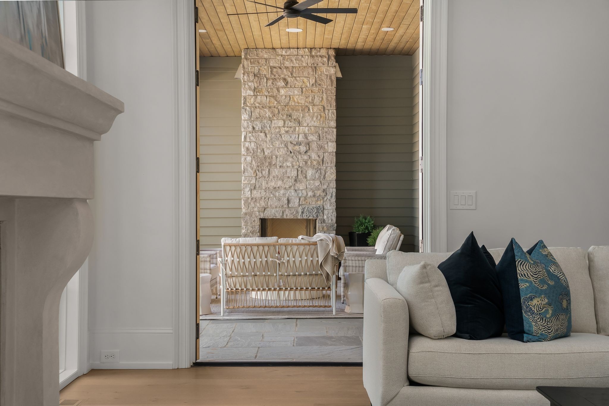 4301 Estes Road Nashville, TN 37215 - Photo 6 of 65 a living room with furniture and a window