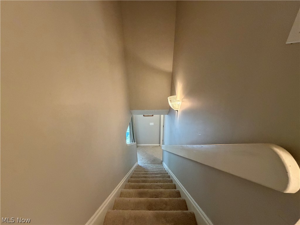 4648 Oak Point Road Lorain, OH 44053 - Photo 20 of 33