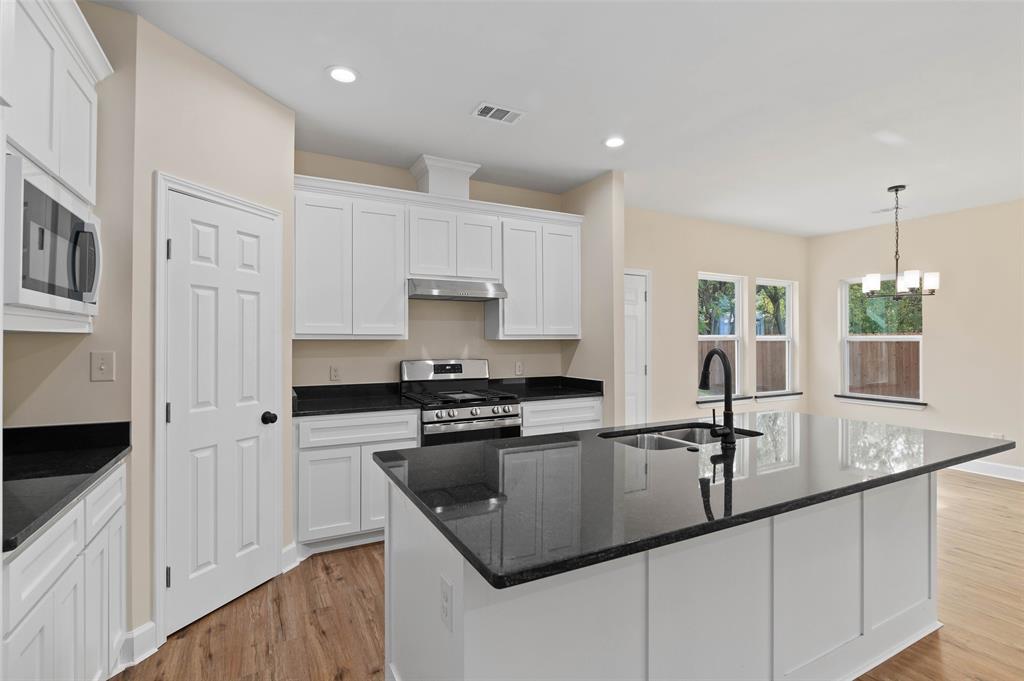 1522 Harris Street Gainesville, TX 76240 - Photo 14 of 24