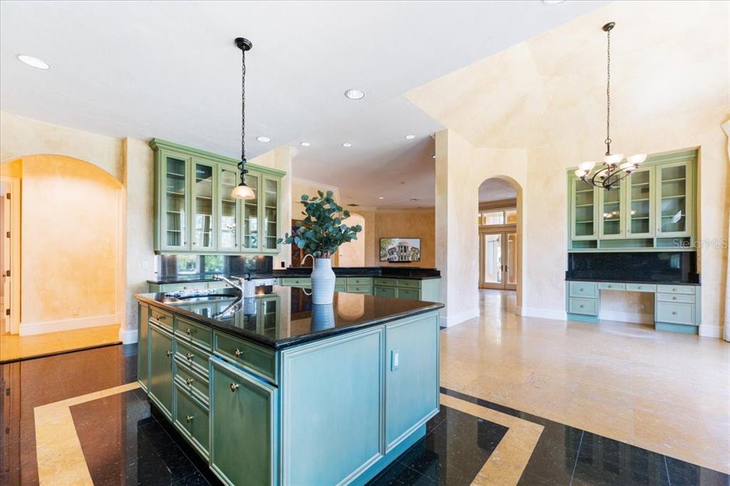 5237 Mahogany Ridge Drive Naples, FL 34119 - Photo 14 of 94