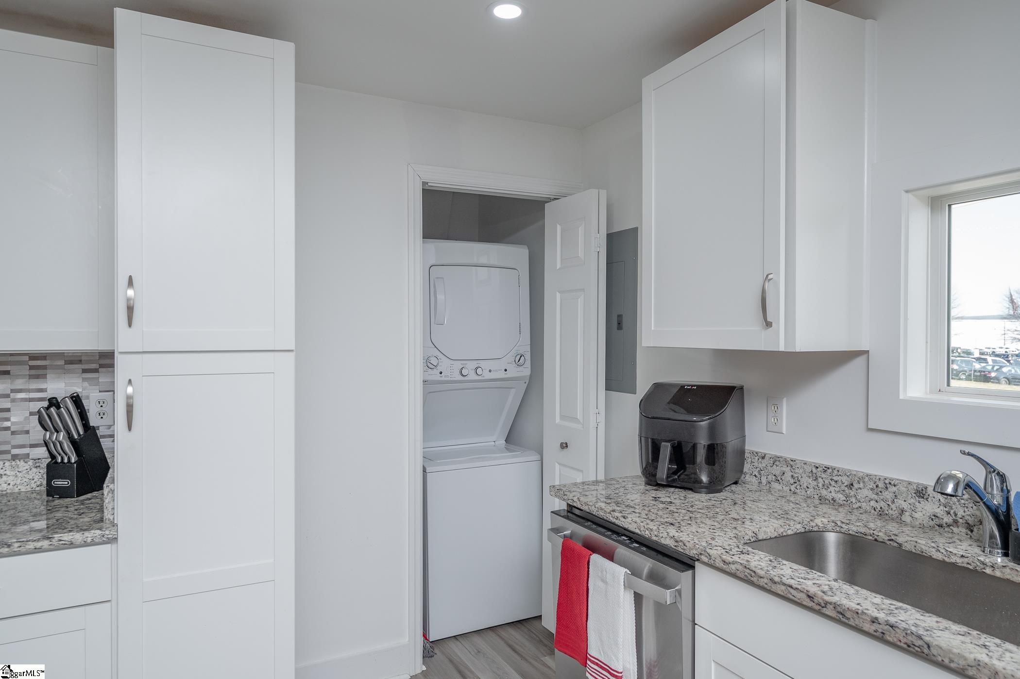 160 Kemper Lane Greer, SC 29651 - Photo 9 of 31