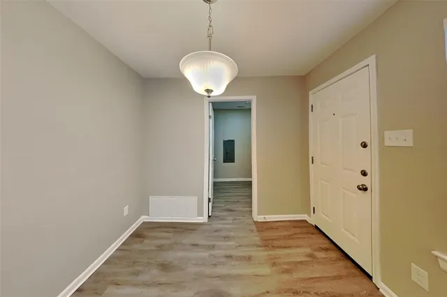 $2,045 | 5915 Rocky Point Drive, Arlington, TX 76018