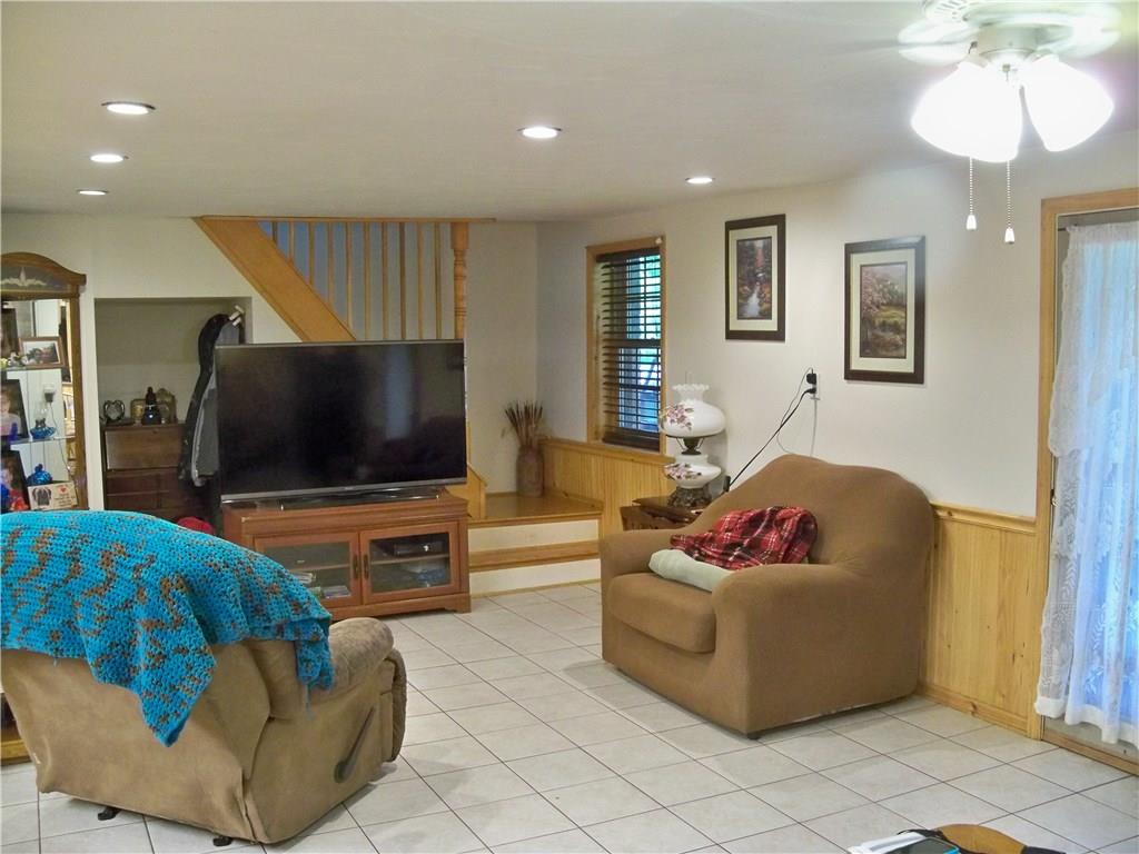 115 Staff Road Slippery Rock, PA 16057 - Photo 5 of 17
