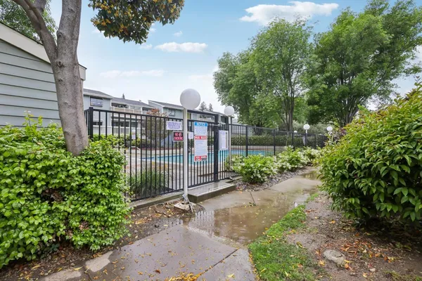 $438,880 | 3674 Oakwood Terrace, Unit 203, Fremont, CA 94536