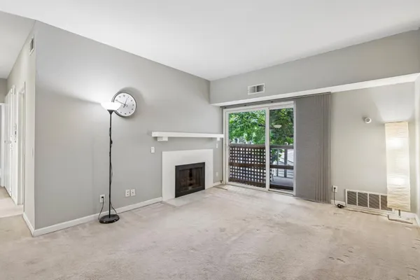 $438,880 | 3674 Oakwood Terrace, Unit 203, Fremont, CA 94536