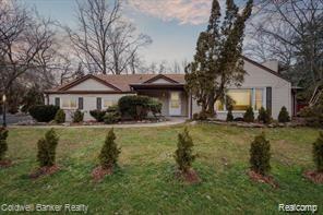 4510 West Maple Road Bloomfield Hills, MI 48301 - Photo 1 of 1