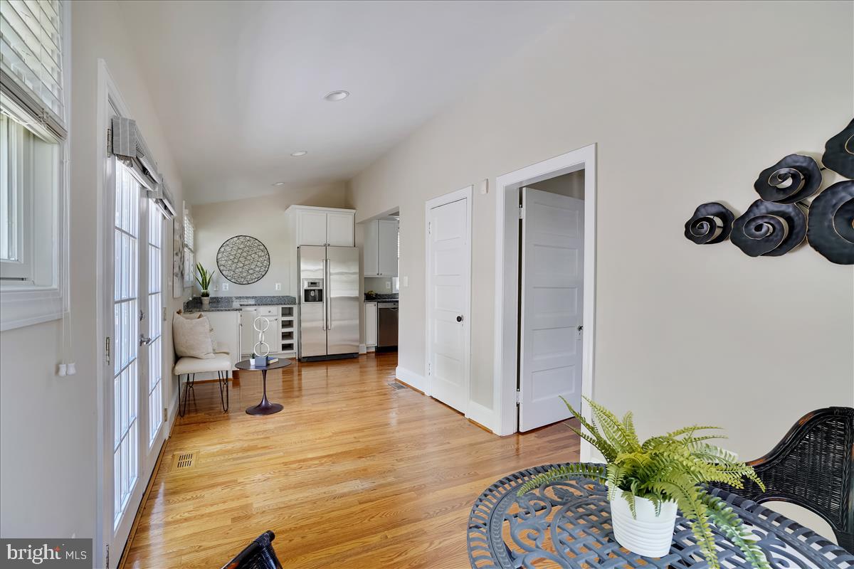 9115 Glenridge Road Silver Spring, MD 20910 - Photo 15 of 47