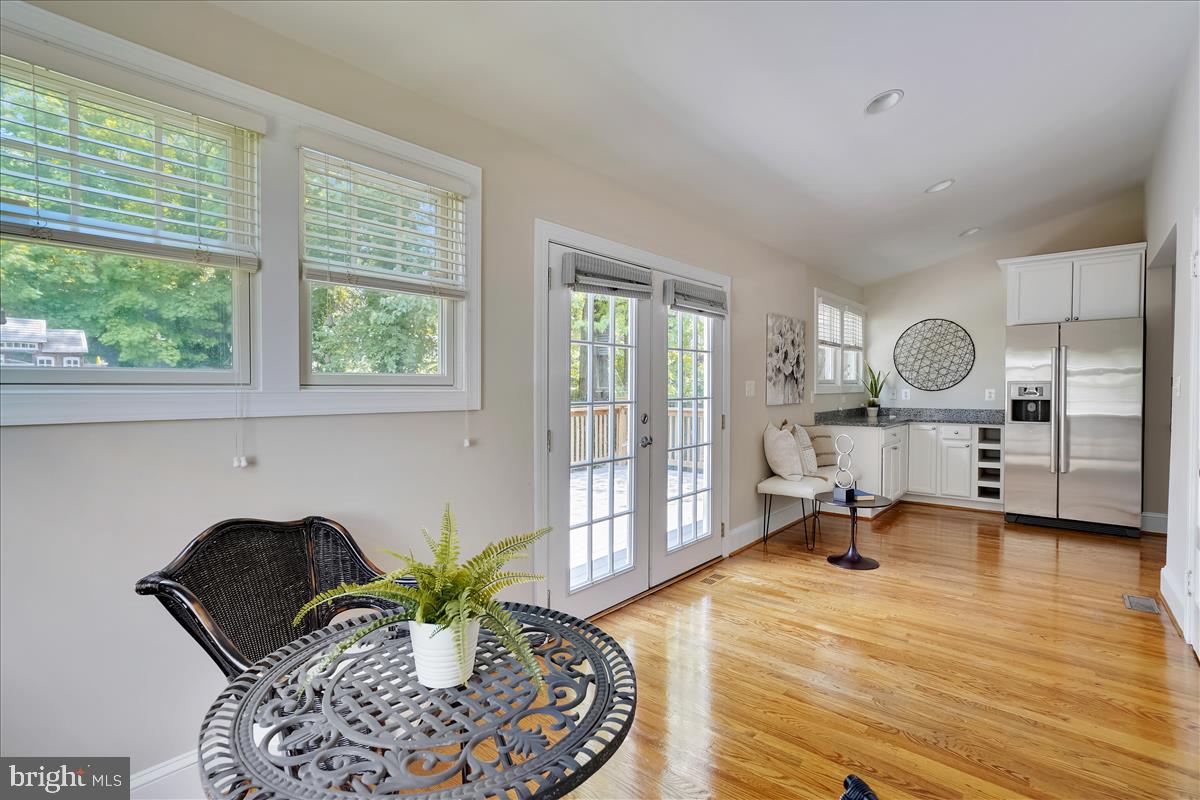 9115 Glenridge Road Silver Spring, MD 20910 - Photo 16 of 47
