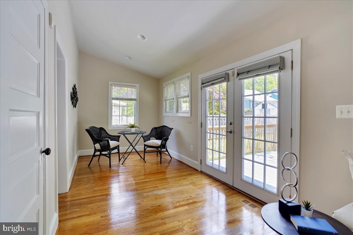 9115 Glenridge Road Silver Spring, MD 20910 - Photo 17 of 47