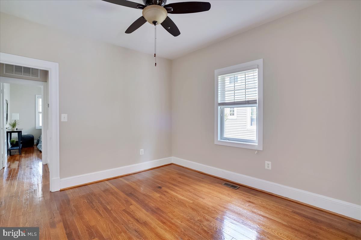 9115 Glenridge Road Silver Spring, MD 20910 - Photo 20 of 47