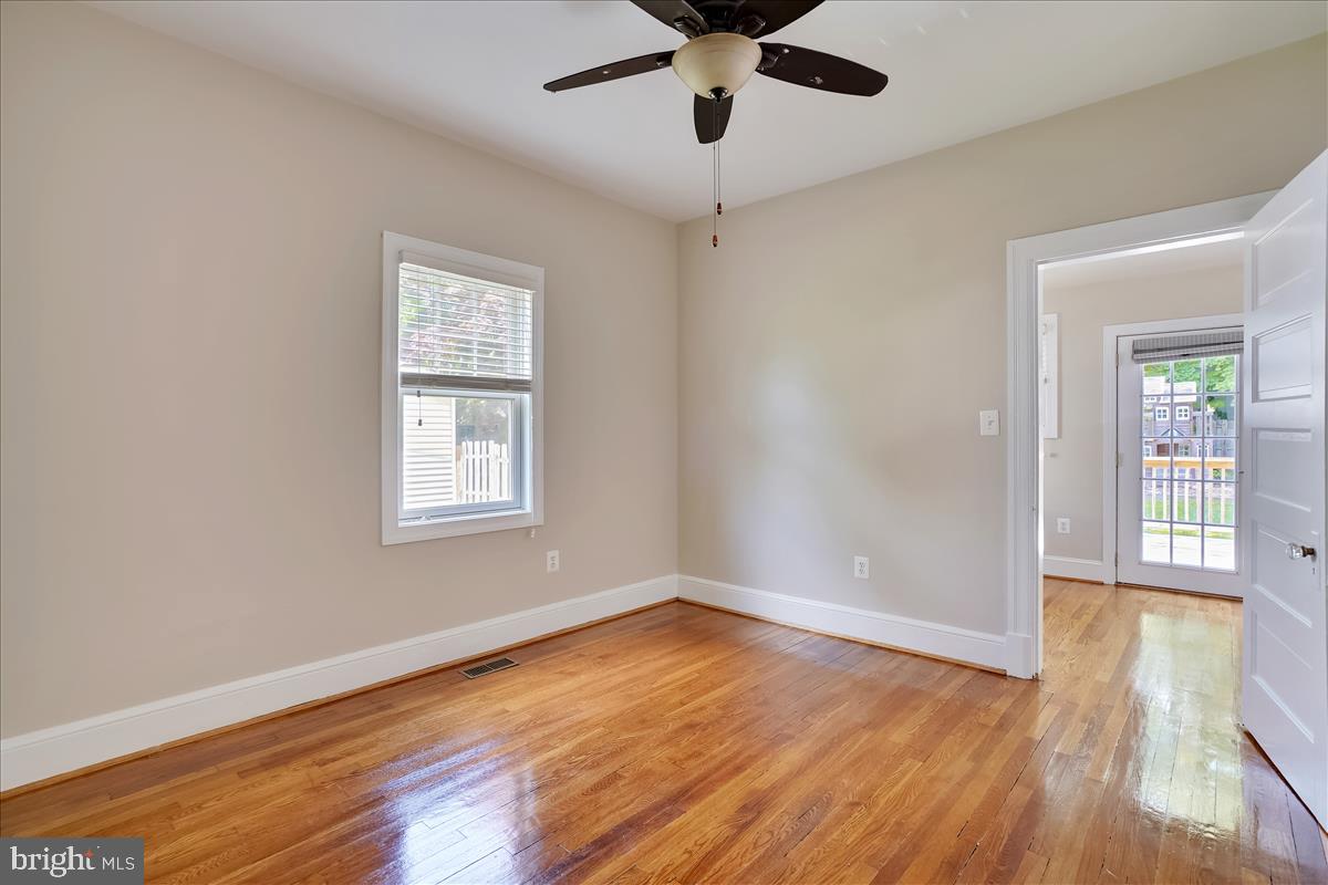 9115 Glenridge Road Silver Spring, MD 20910 - Photo 22 of 47