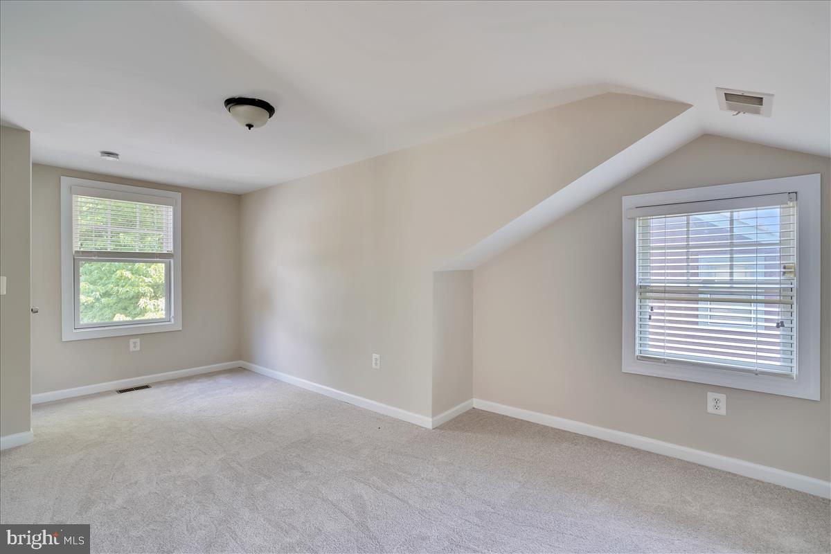 9115 Glenridge Road Silver Spring, MD 20910 - Photo 25 of 47